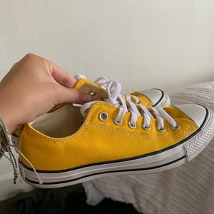 Yellow converse